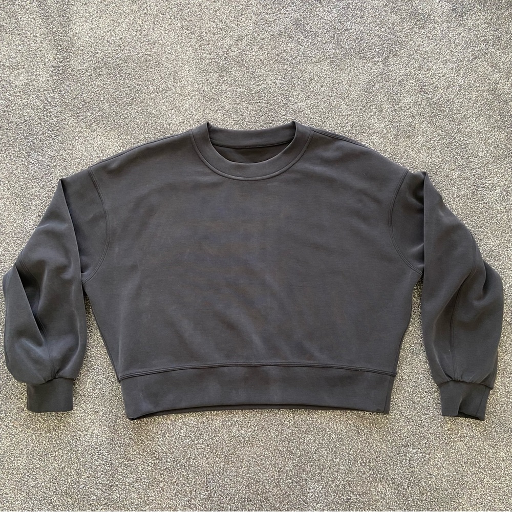 Lululemon sz 6 perfectly oversized cropped crew softstreme black EUC